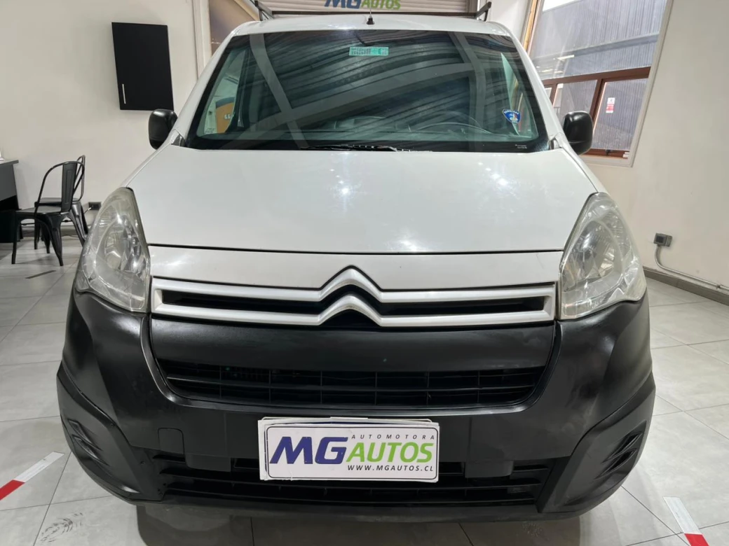 imagen 0 de vehiculo con id 2243